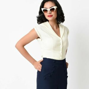 Unique Vintage white button down collar blouse M